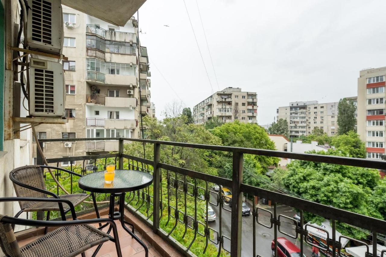 Felicity Apartment By The Park Bukarest Kültér fotó